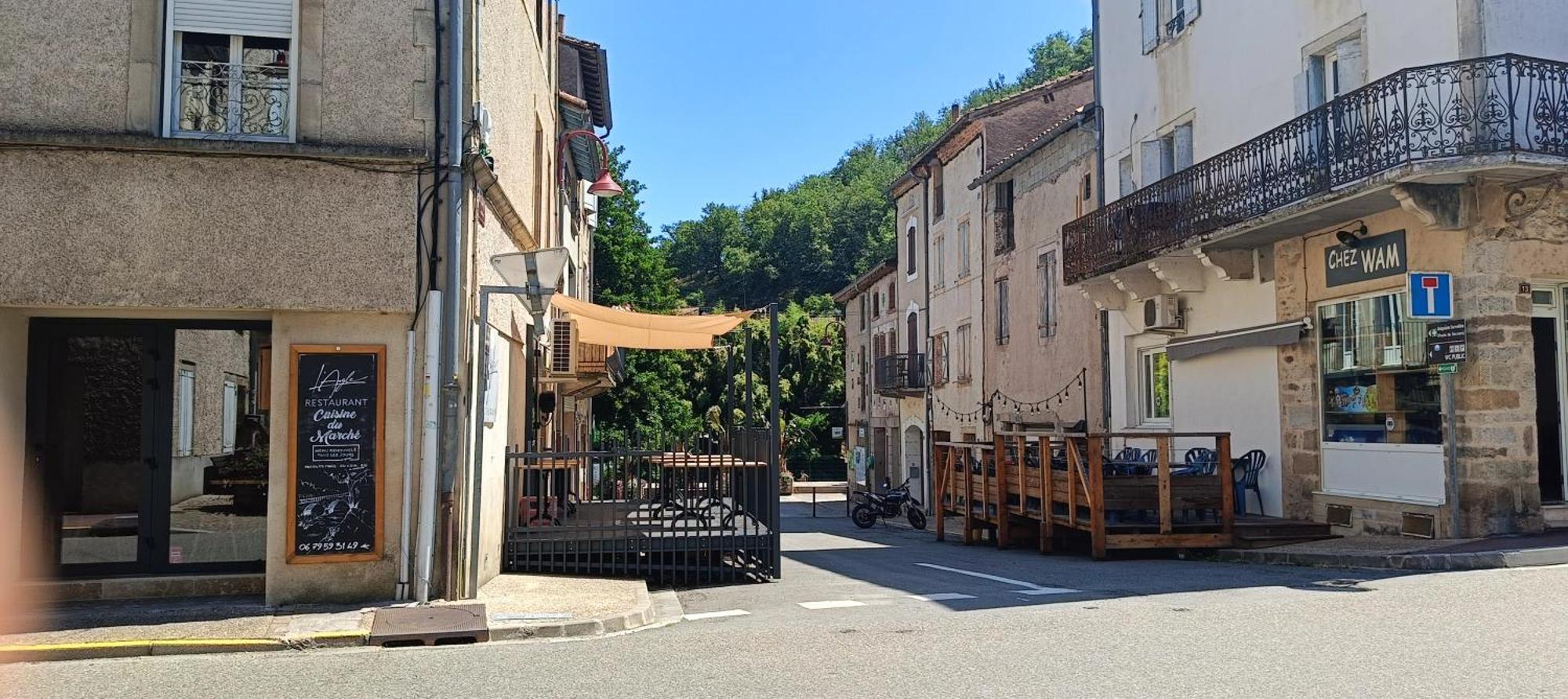 Les Chambres Des Artistes Laguepie Экстерьер фото